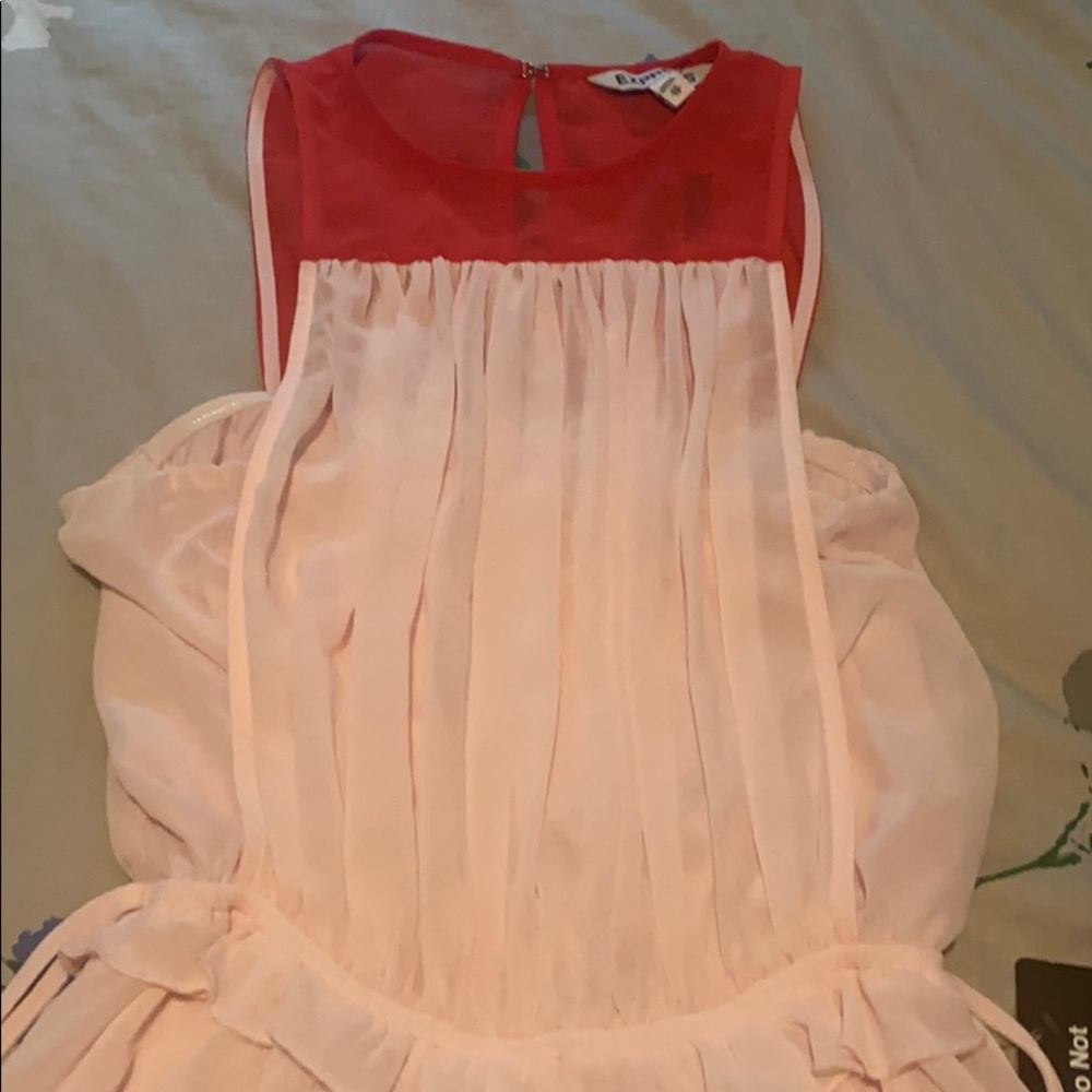 Express dress - Picture 2 of 6